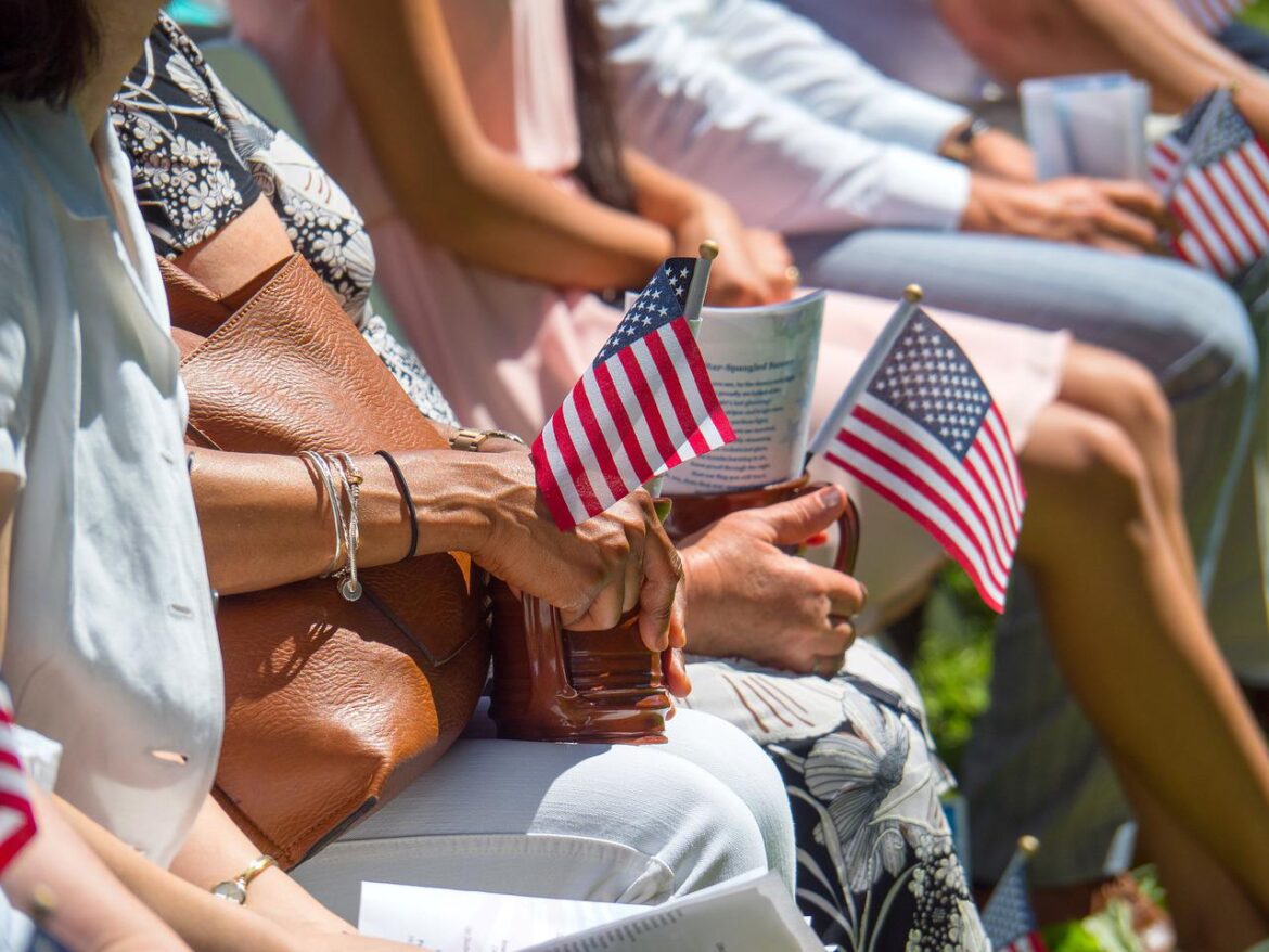 Number of Americans Investing in Stocks Has Risen to Stand at 58%