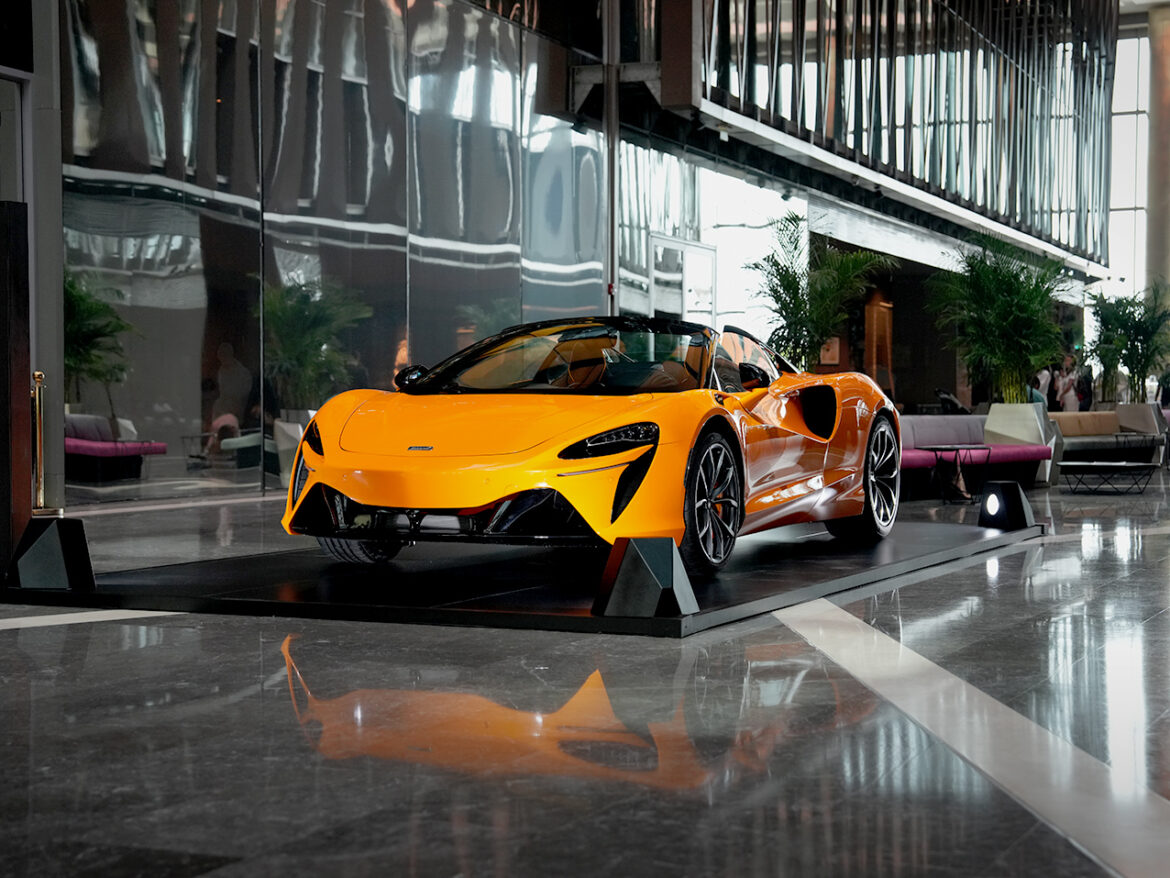 Rixos Premium Dubai and McLaren Dubai showcase the Style and Class of the Artura Spider