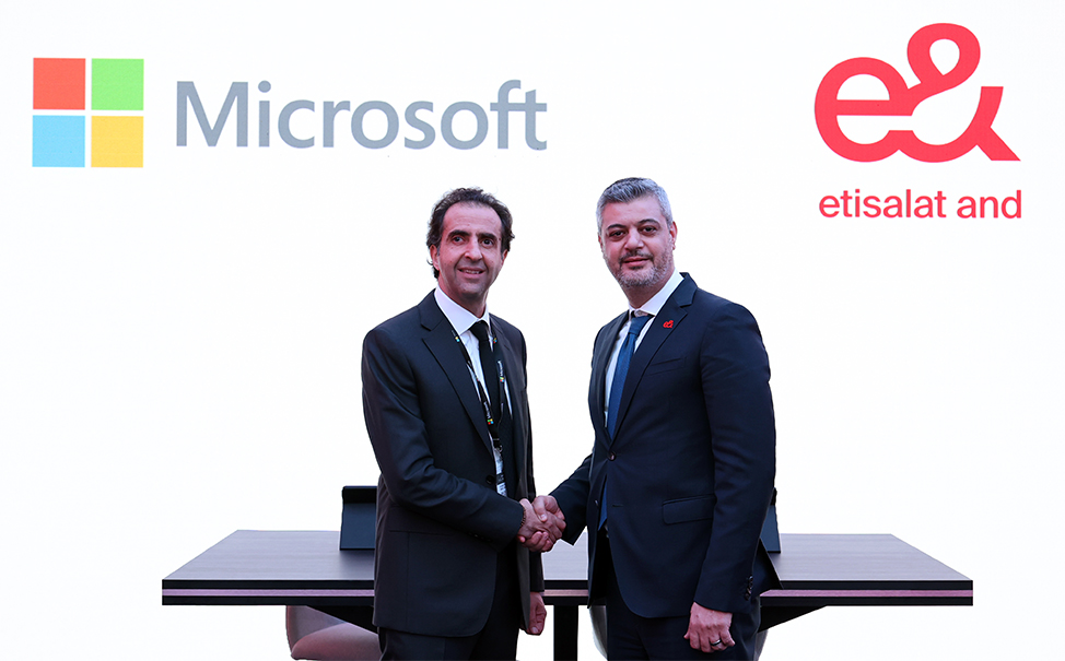 Solutions for SMBs: e& UAE and Microsoft Unveil AI-Powered Innovations