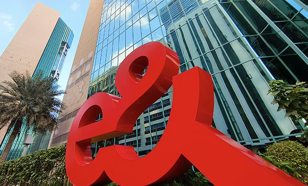 e& Upgrades EMIX Backbone to 400G in Collaboration with Cisco