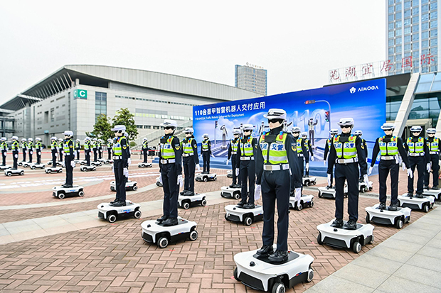 OMODA & JAECOO Brings AiMOGA Robotics Vision to UAE’s Hospitality and Events Industry